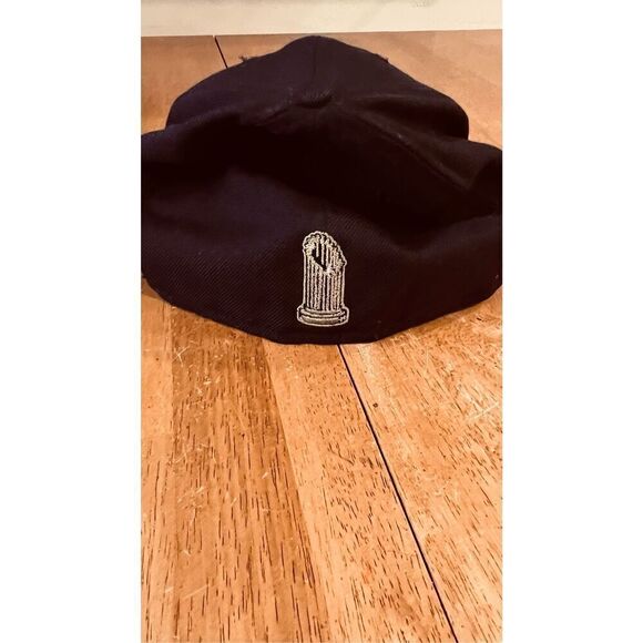 New York Yankees 59Fifty Official Baseball Cap Hat  Size 7 1/8 - Picture 4 of 10